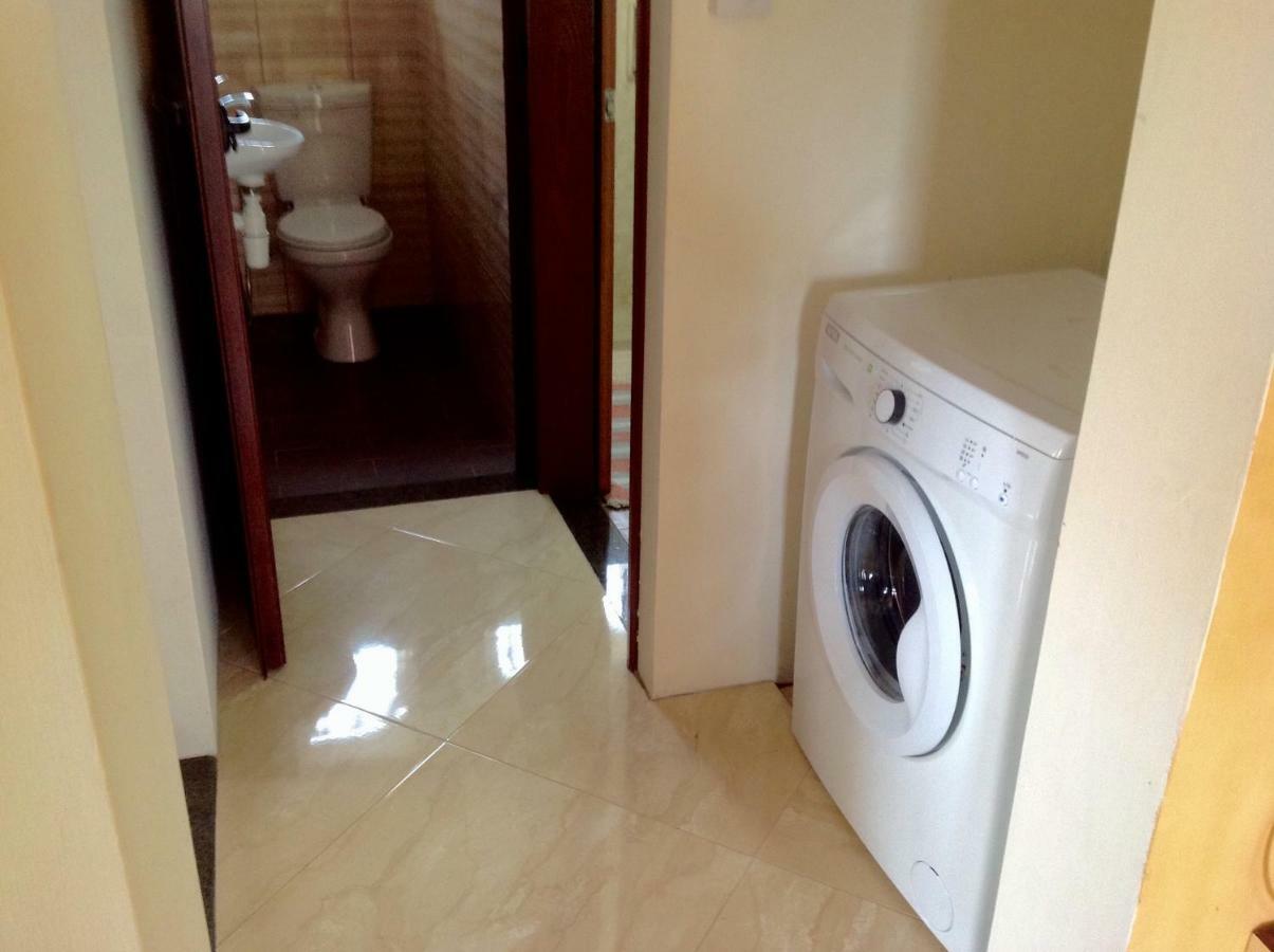 Cardamon Villa Is A 2 Bedroom With 1 Bathroom And Seperate Toilet Detached House With Ac And Swimming Pool , 5 Minutes Walk From Flic En Flac Public Beach Zewnętrze zdjęcie