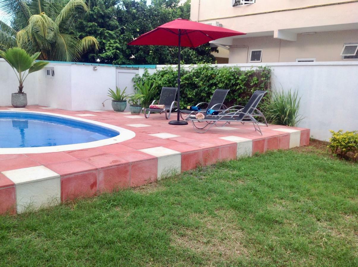 Cardamon Villa Is A 2 Bedroom With 1 Bathroom And Seperate Toilet Detached House With Ac And Swimming Pool , 5 Minutes Walk From Flic En Flac Public Beach Zewnętrze zdjęcie