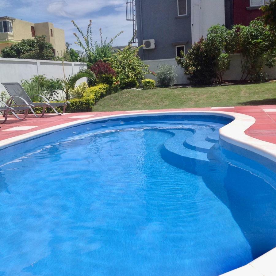 Cardamon Villa Is A 2 Bedroom With 1 Bathroom And Seperate Toilet Detached House With Ac And Swimming Pool , 5 Minutes Walk From Flic En Flac Public Beach Zewnętrze zdjęcie
